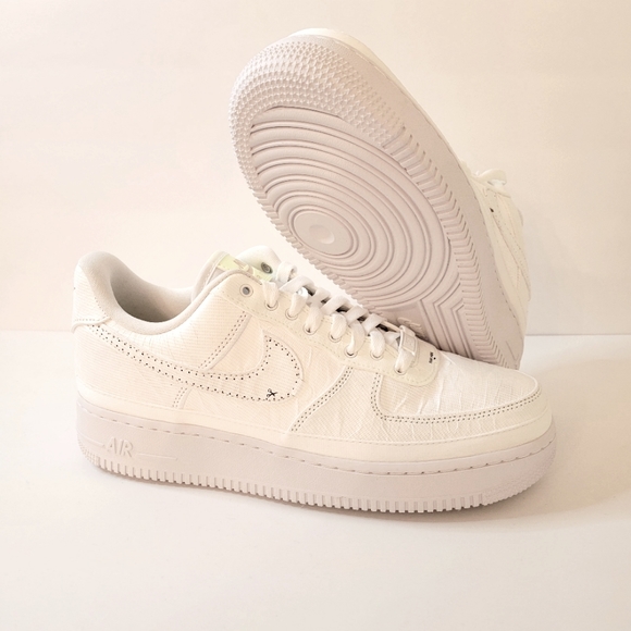 Nike Air Force 1 07" PRM Tear Away - Picture 2 of 9